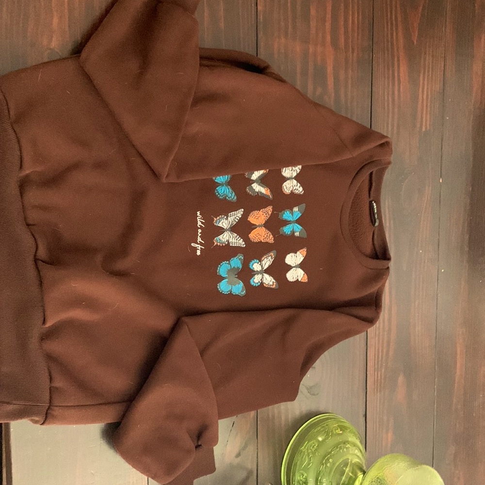 shein sweatshirt, perfectly good and warm, dark brown with butterflies
